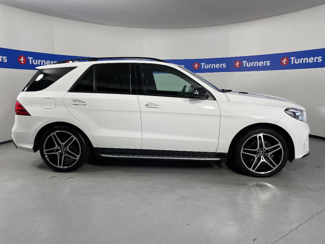 Photo '23' of Mercedes-Benz GLE 350 D 4Matic