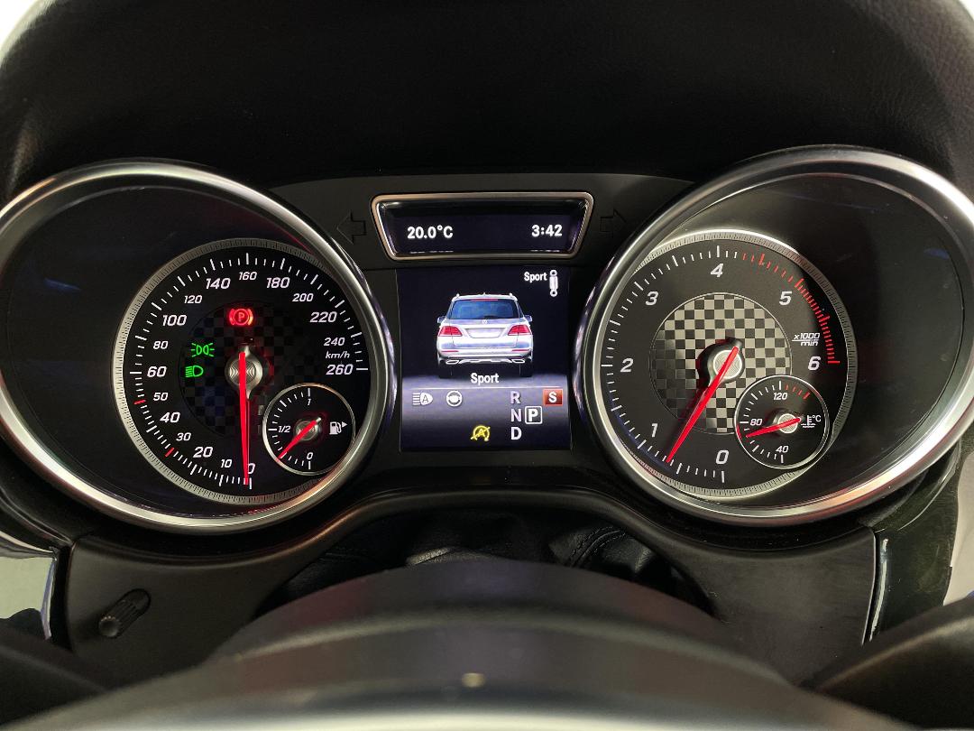 Photo '33' of Mercedes-Benz GLE 350 D 4Matic