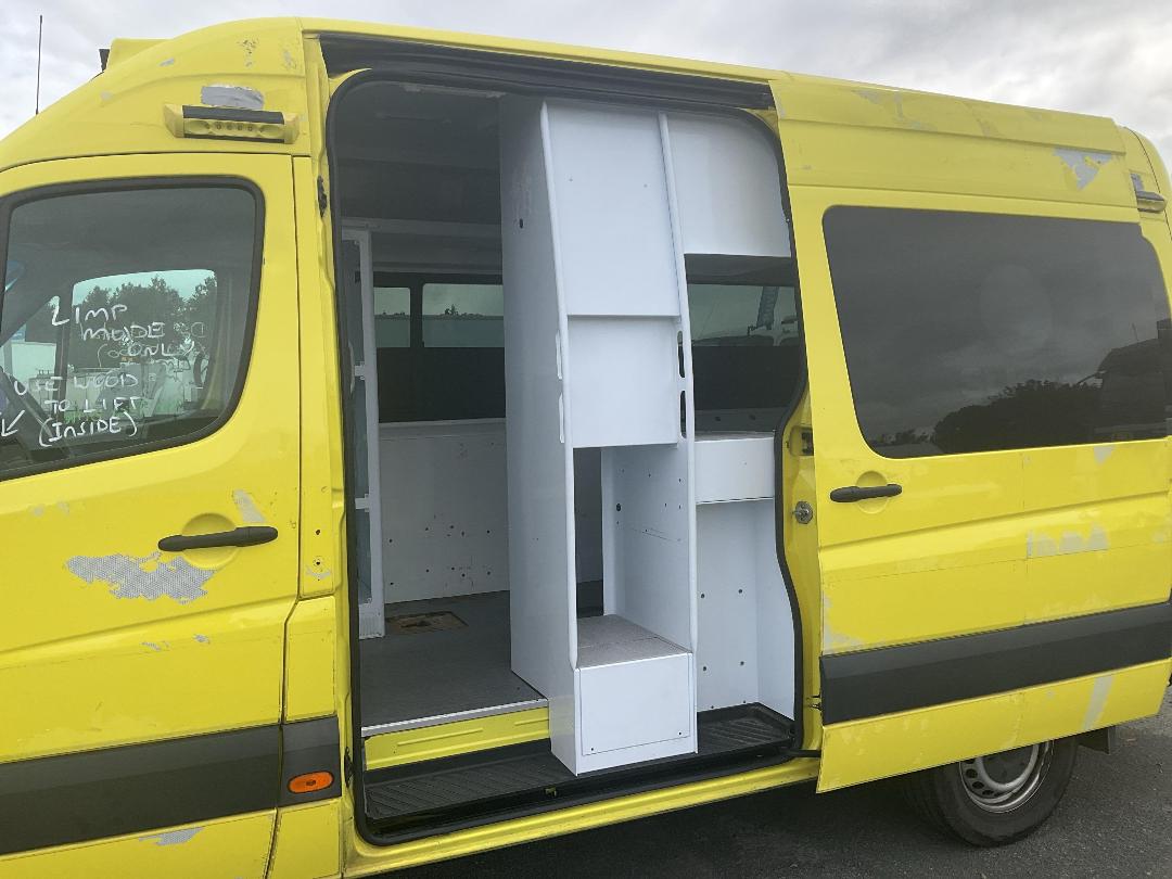 Photo '15' of Mercedes-Benz Sprinter 319 VAN MWB 3.88T Ambulance