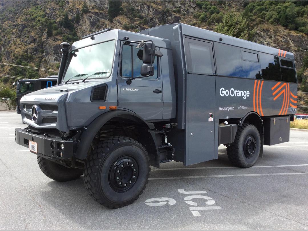 Photo '8' of Mercedes-Benz UNIMOG U5023 4X4 Bus Photo '8' of Mercedes-Benz UNIMOG U5023 4X4 Bus