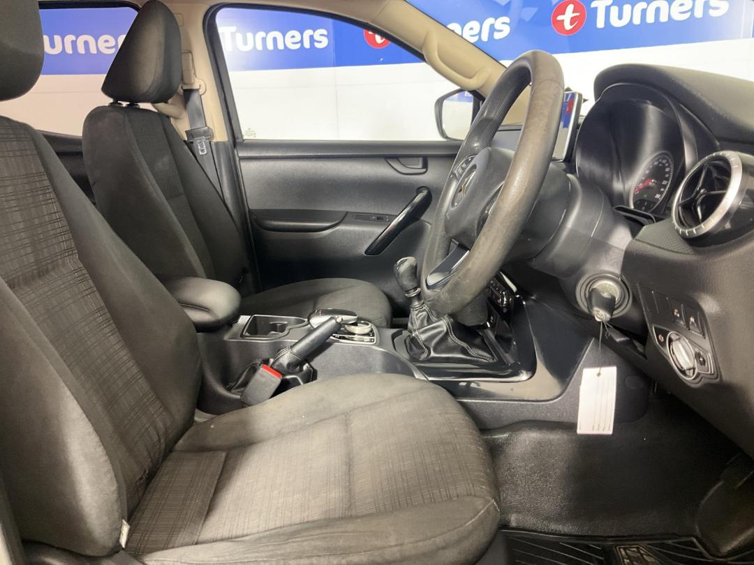 Photo '16' of Mercedes-Benz X-Class Photo '16' of Mercedes-Benz X-Class