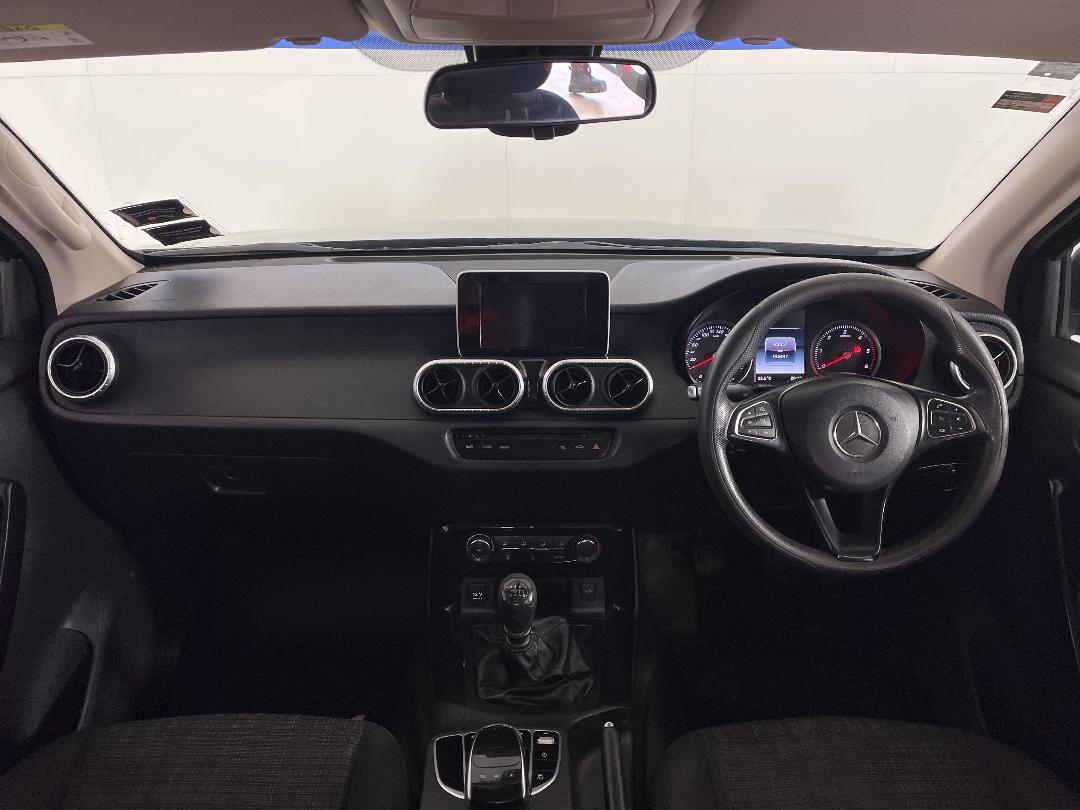 Photo '17' of Mercedes-Benz X-Class