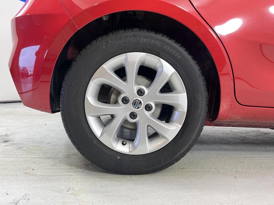 Photo '12' of MG 3 Photo '12' of MG 3