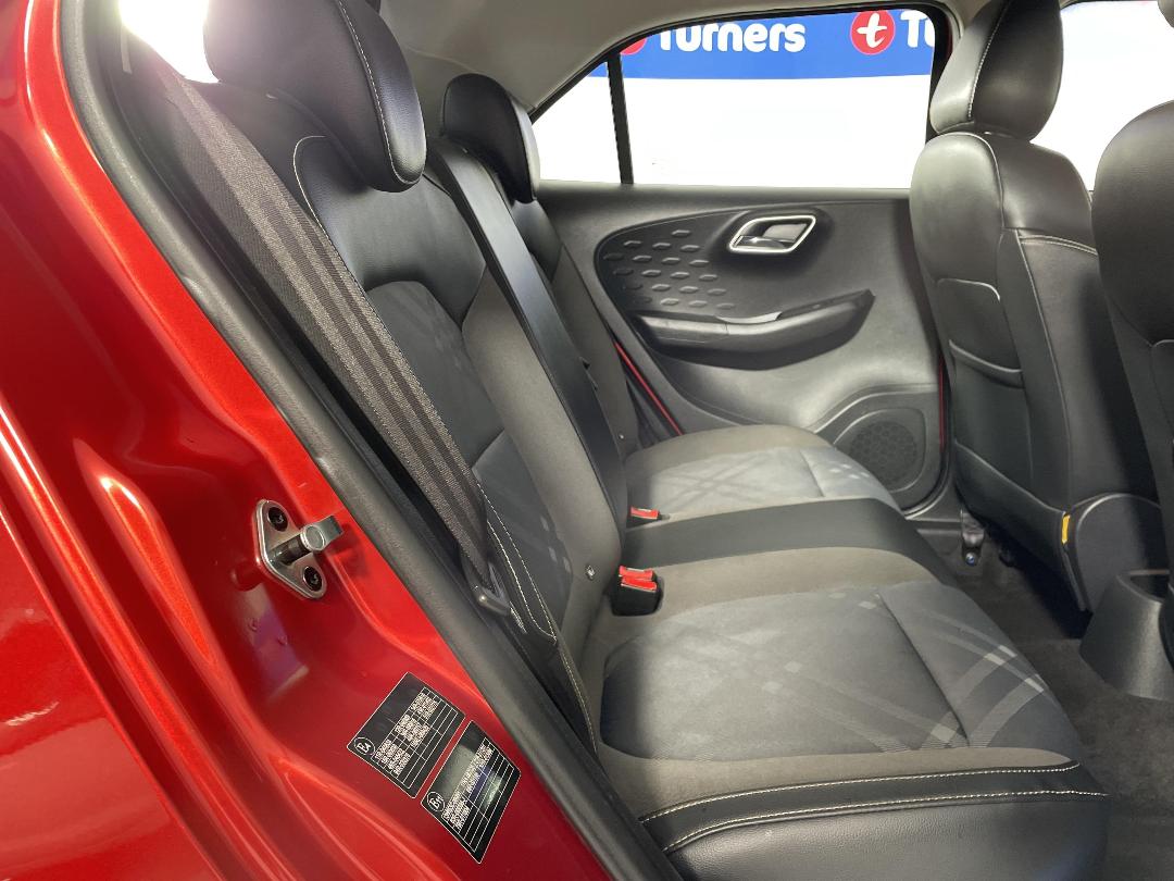 Photo '20' of MG 3 Photo '20' of MG 3