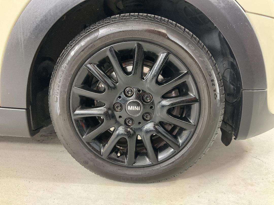 Photo '9' of Mini Hatch Photo '9' of Mini Hatch