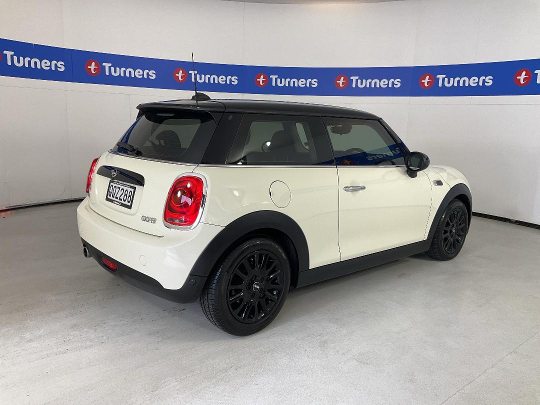 Photo '7' of Mini Hatch Photo '7' of Mini Hatch