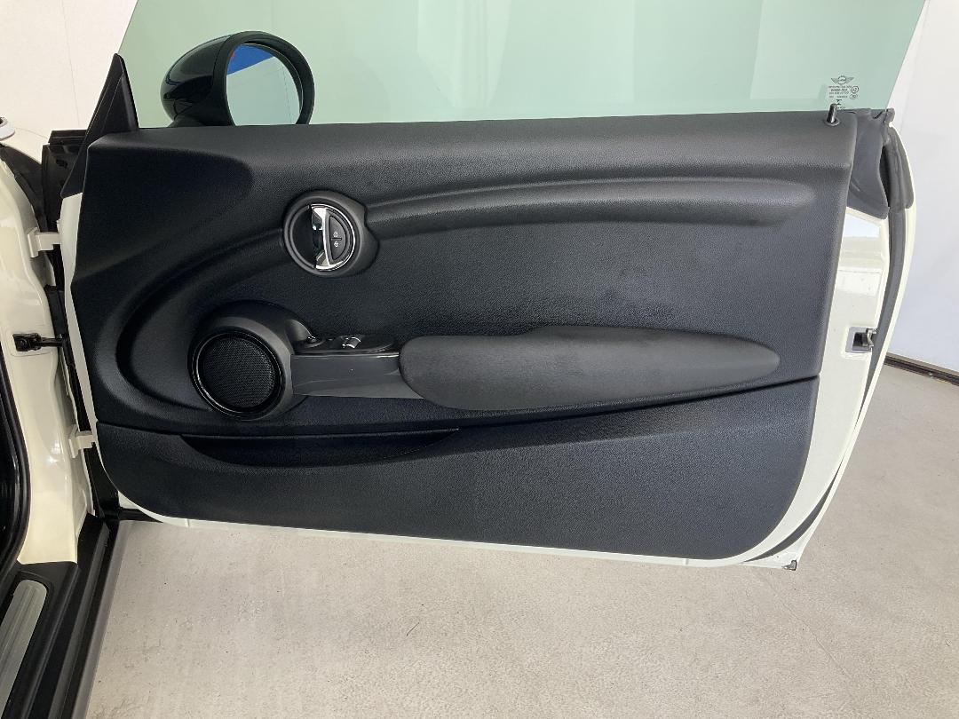 Photo '15' of Mini Hatch Photo '15' of Mini Hatch