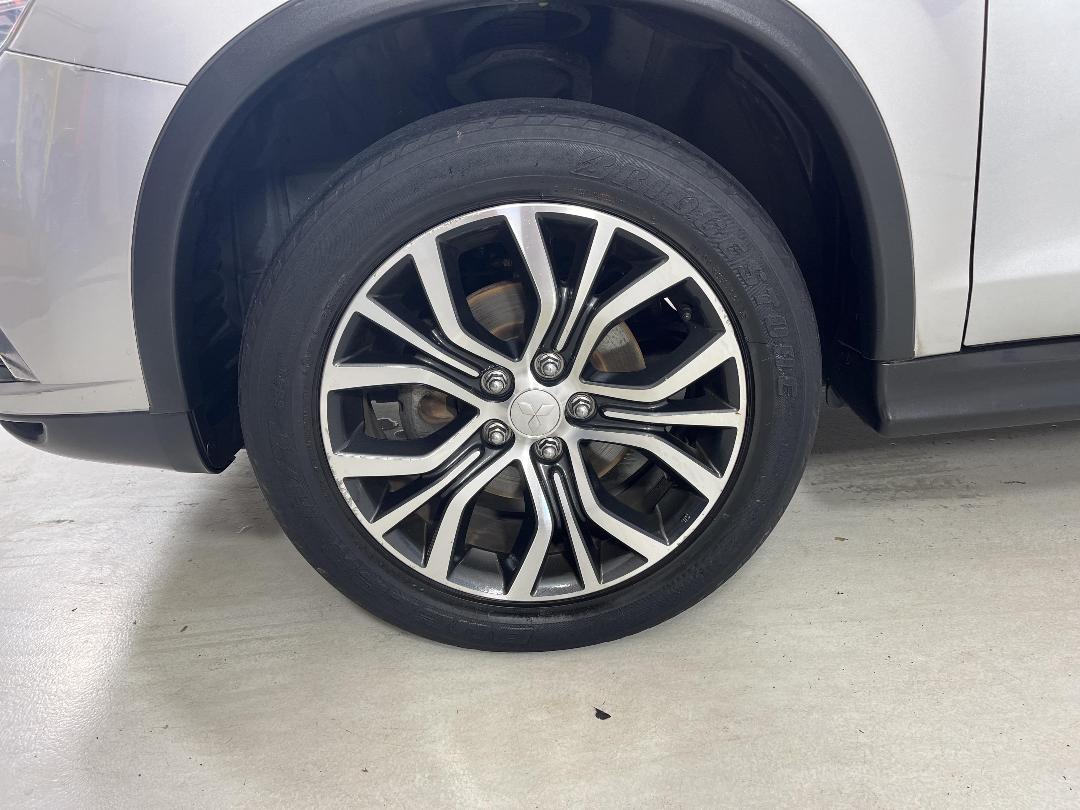 Photo '10' of Mitsubishi ASX