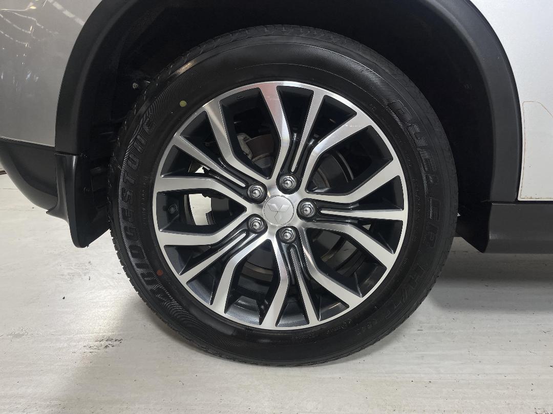 Photo '12' of Mitsubishi ASX