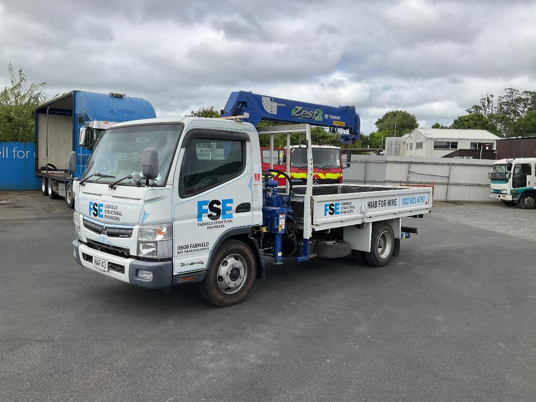 Photo '9' of Mitsubishi Canter Flat Deck Crane