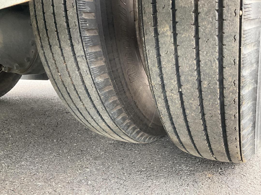 Photo '28' of Mitsubishi Canter Flat Deck Crane