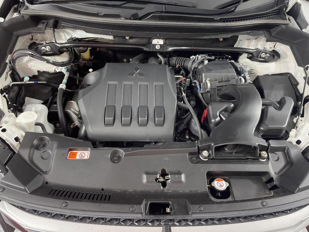 Photo '13' of Mitsubishi Eclipse Cross Photo '13' of Mitsubishi Eclipse Cross