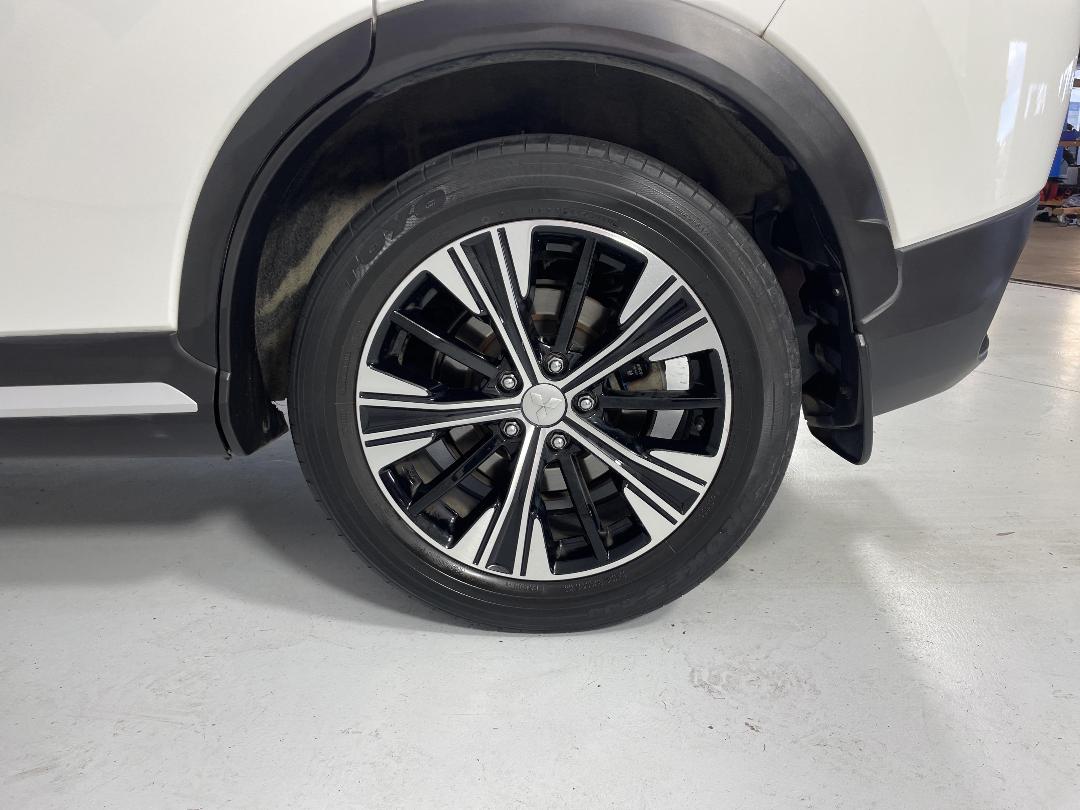 Photo '11' of Mitsubishi Eclipse Cross Photo '11' of Mitsubishi Eclipse Cross