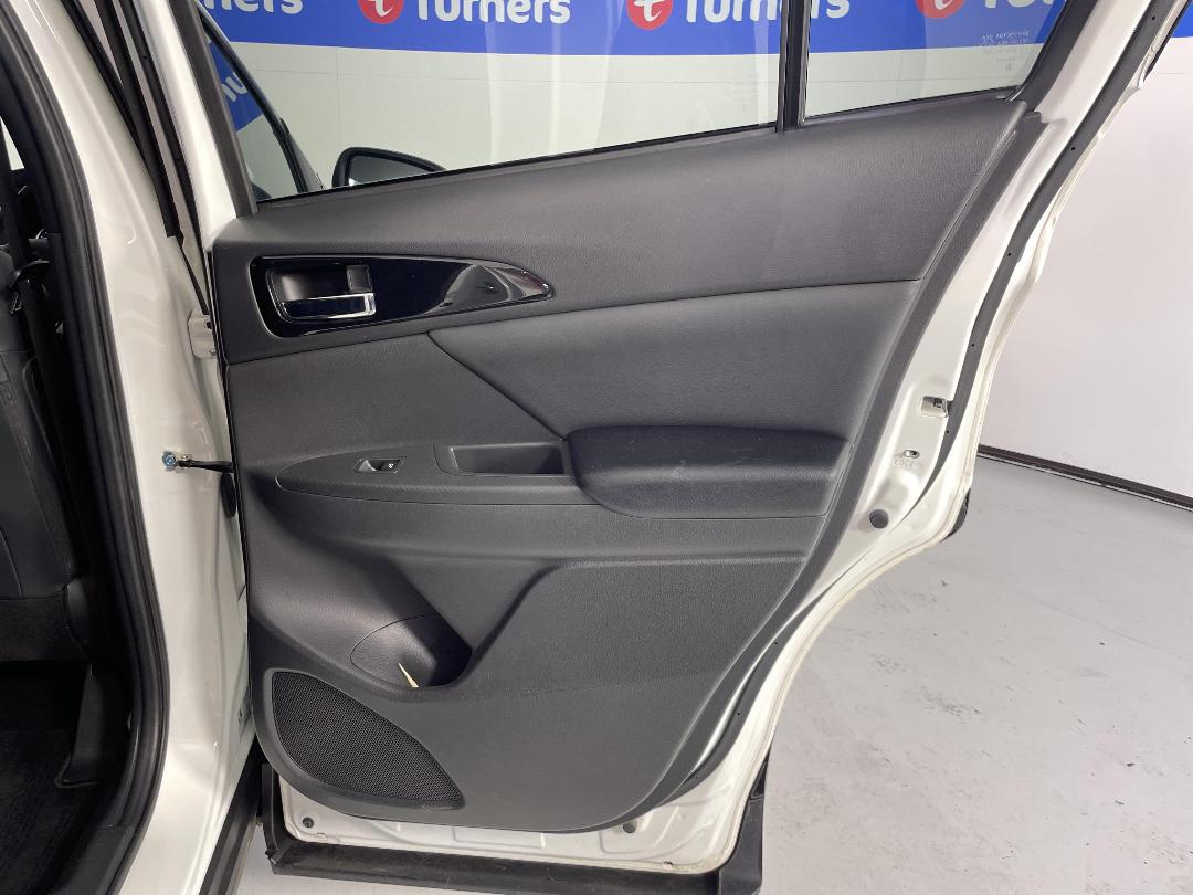 Photo '19' of Mitsubishi Eclipse Cross Photo '19' of Mitsubishi Eclipse Cross