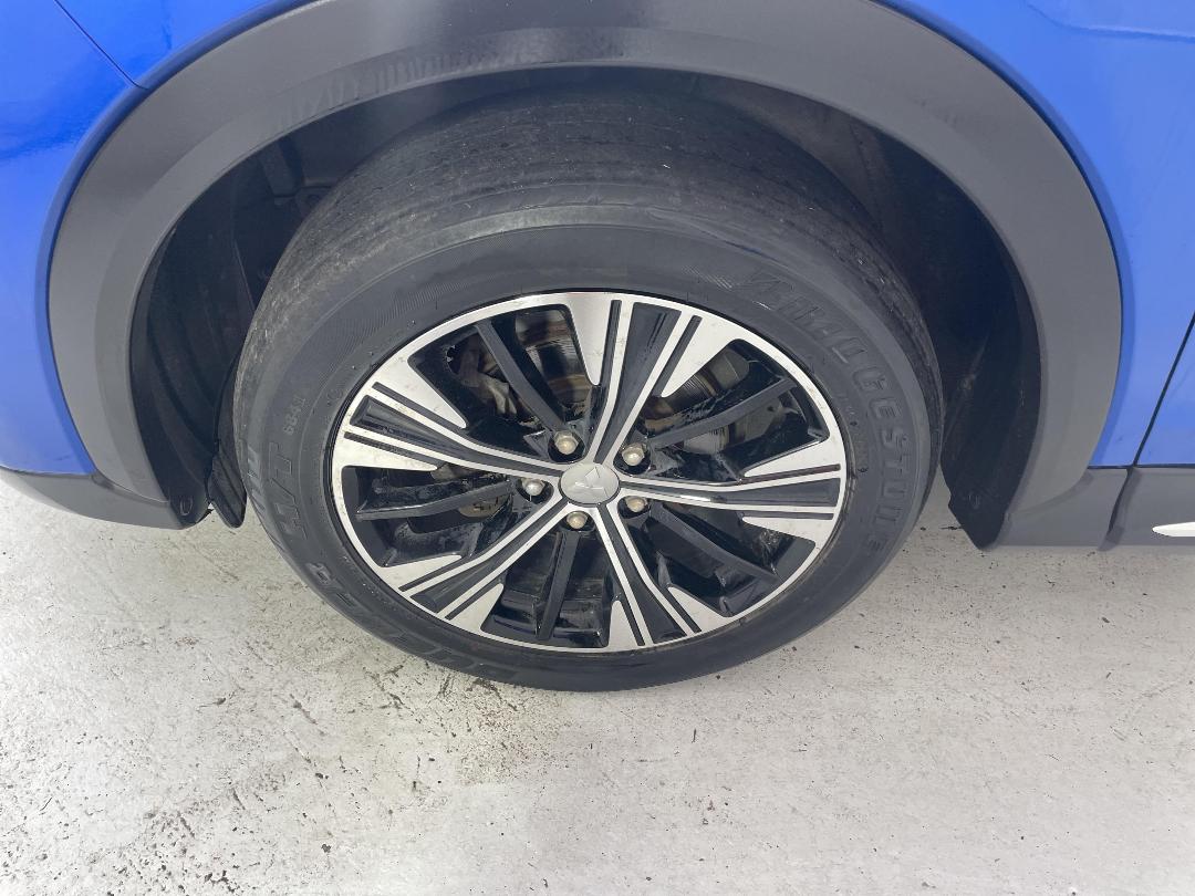 Photo '10' of Mitsubishi Eclipse Cross