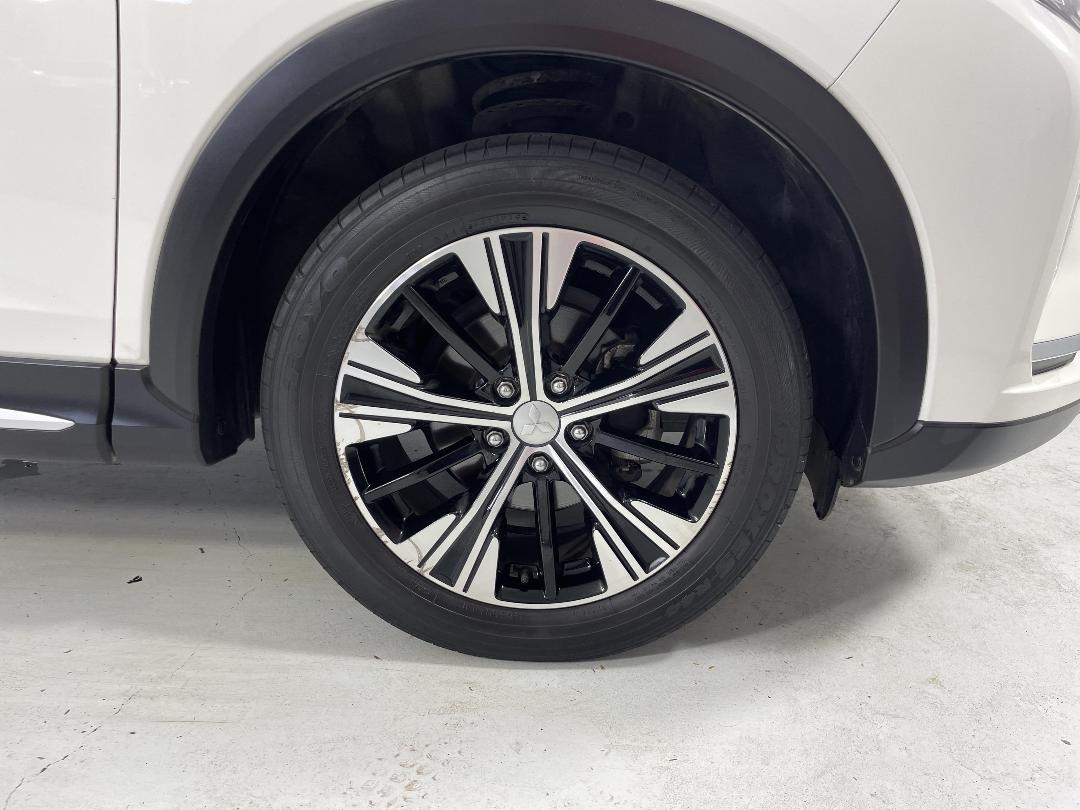 Photo '9' of Mitsubishi Eclipse Cross