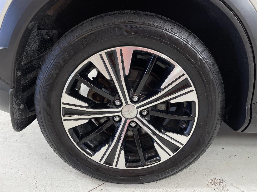 Photo '12' of Mitsubishi Eclipse Cross