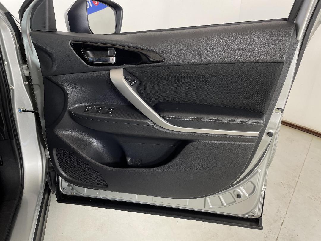 Photo '15' of Mitsubishi Eclipse Cross