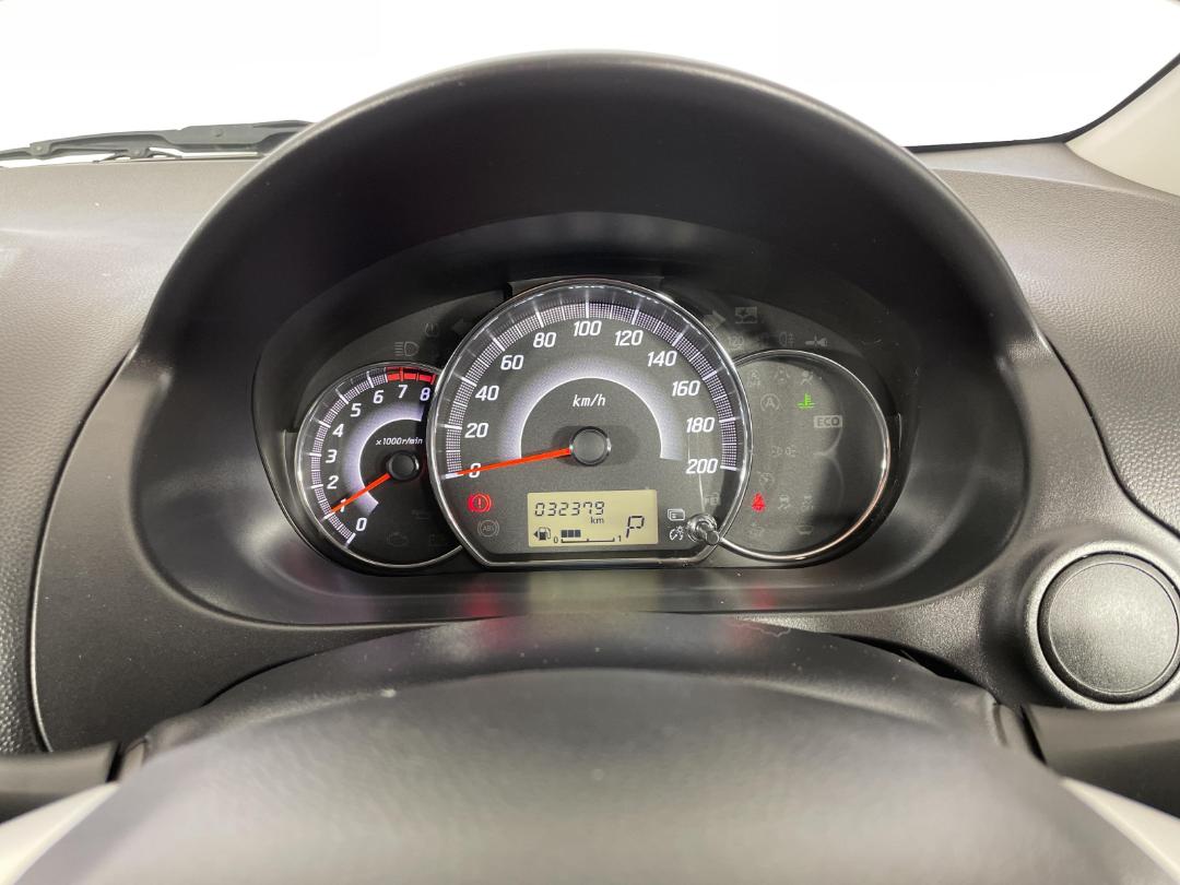 Photo '21' of Mitsubishi Mirage