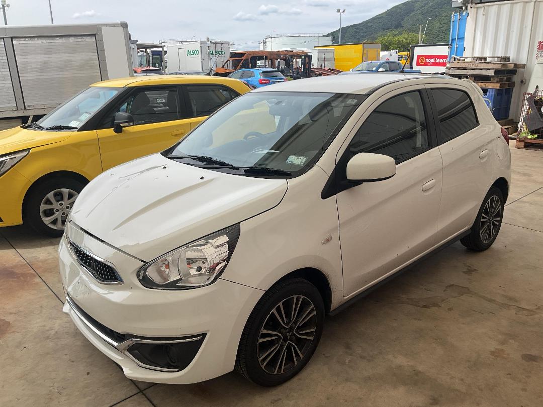 Photo '3' of Mitsubishi Mirage XLS Photo '3' of Mitsubishi Mirage XLS