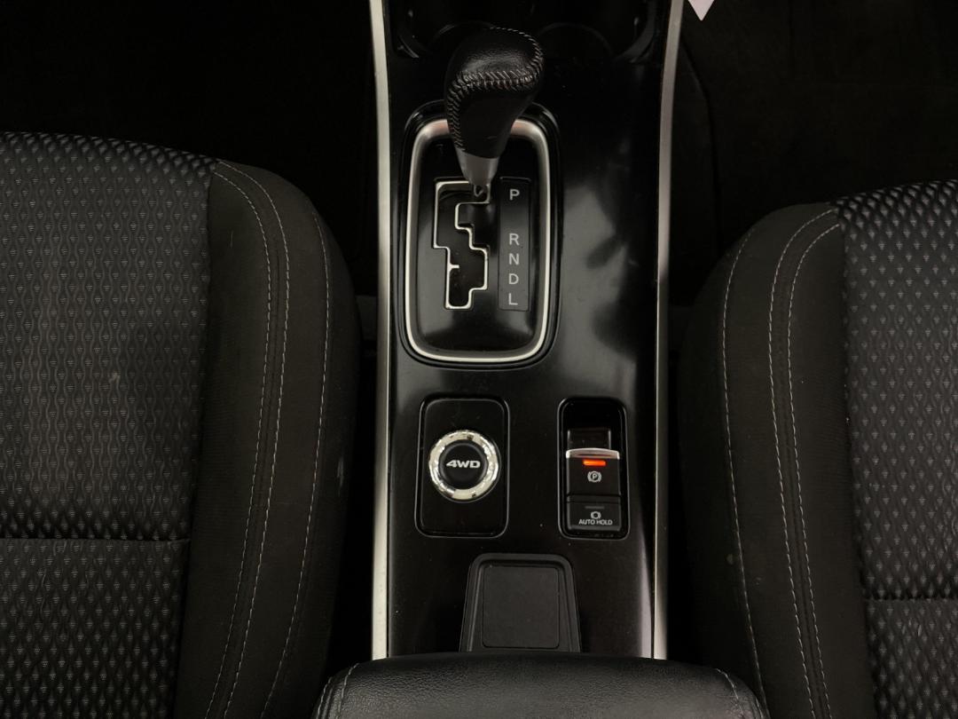 Photo '23' of Mitsubishi Outlander Photo '23' of Mitsubishi Outlander