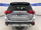 Thumbnail '6' of Mitsubishi Outlander