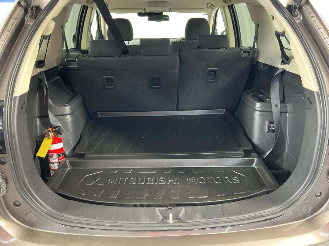 Photo '14' of Mitsubishi Outlander Photo '14' of Mitsubishi Outlander