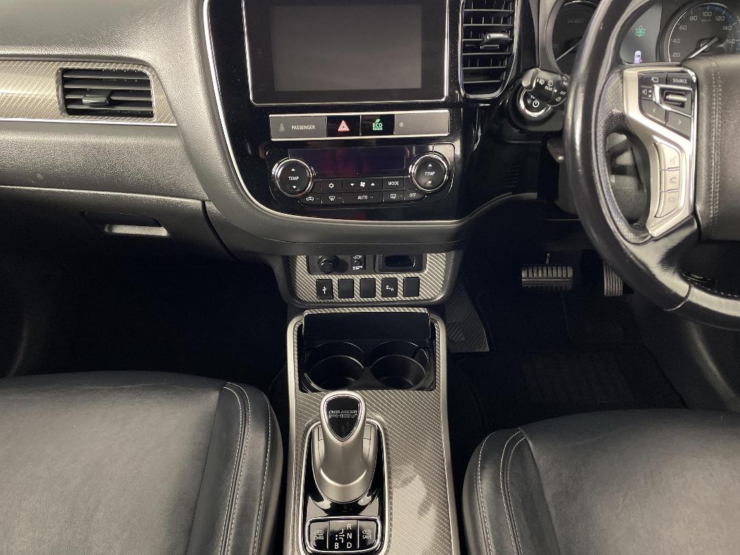 Photo '18' of Mitsubishi Outlander Photo '18' of Mitsubishi Outlander