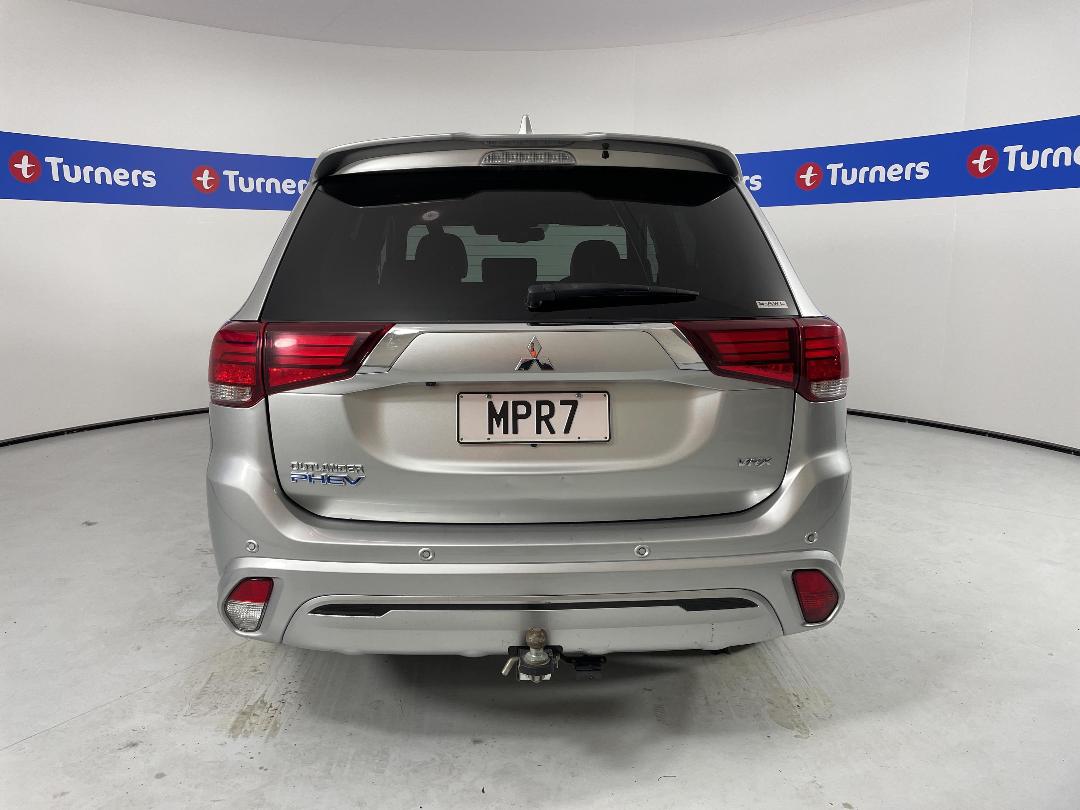 Photo '6' of Mitsubishi Outlander
