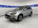 Thumbnail '4' of Mitsubishi Outlander