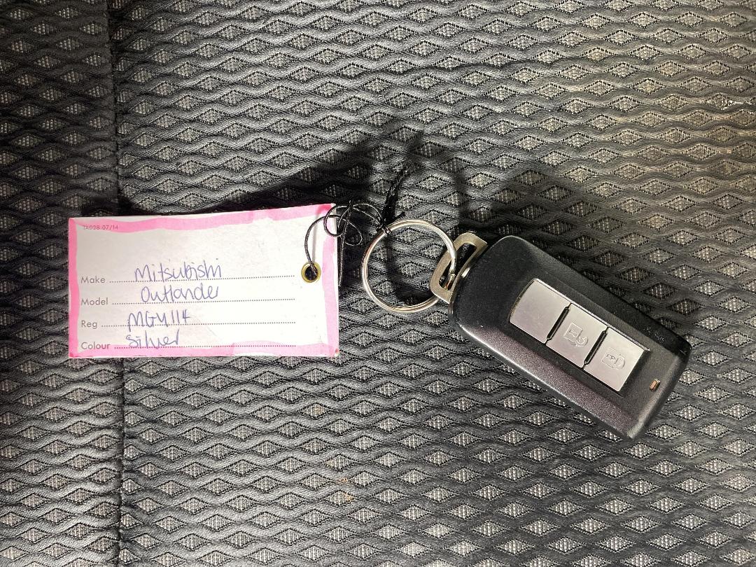 Photo '22' of Mitsubishi Outlander Photo '22' of Mitsubishi Outlander