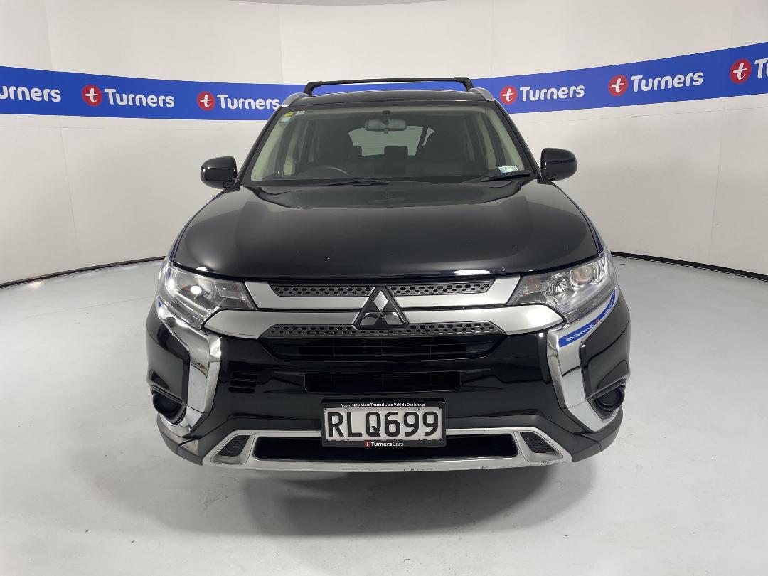 Photo '2' of Mitsubishi Outlander