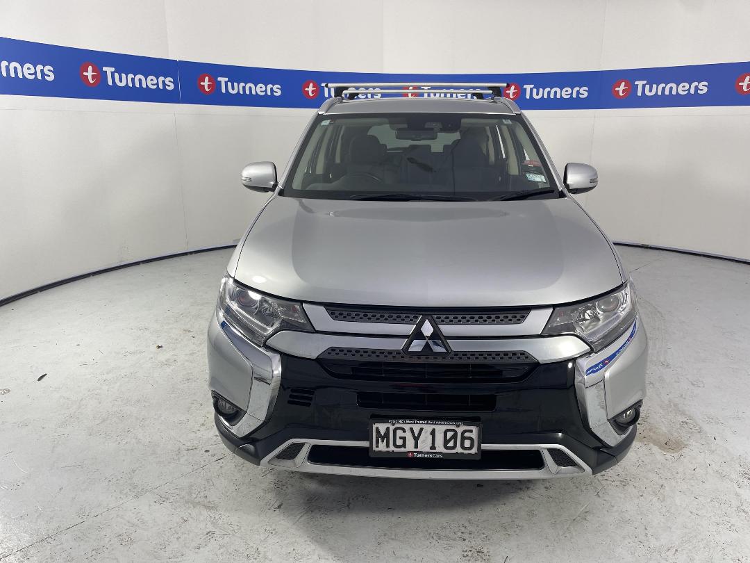 Photo '2' of Mitsubishi Outlander Photo '2' of Mitsubishi Outlander