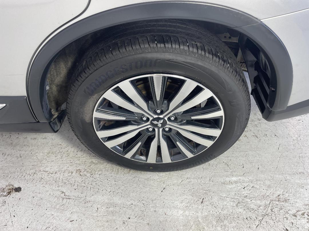 Photo '11' of Mitsubishi Outlander Photo '11' of Mitsubishi Outlander