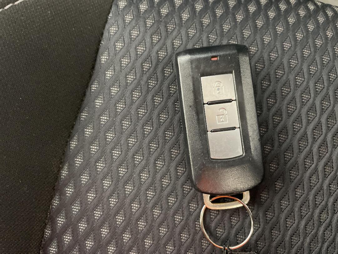 Photo '22' of Mitsubishi Outlander Photo '22' of Mitsubishi Outlander