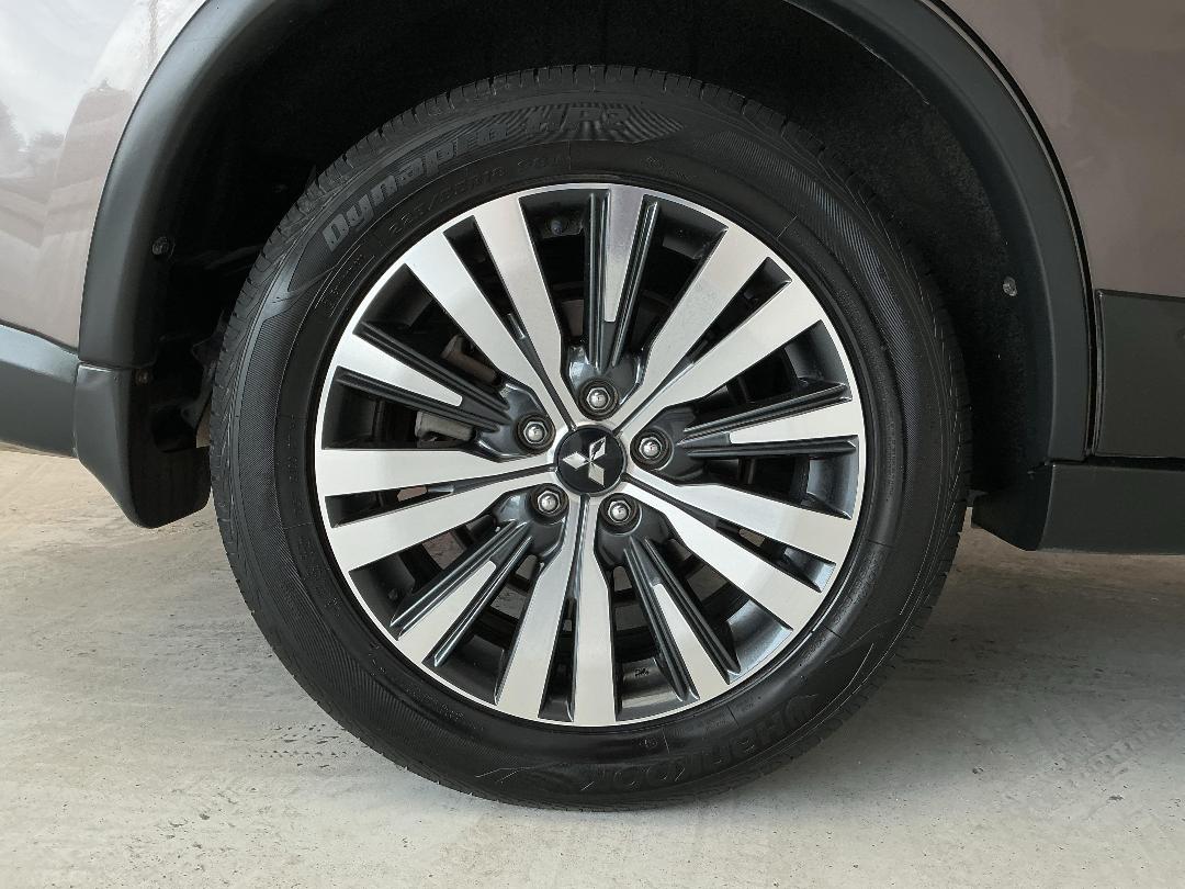 Photo '12' of Mitsubishi Outlander Photo '12' of Mitsubishi Outlander