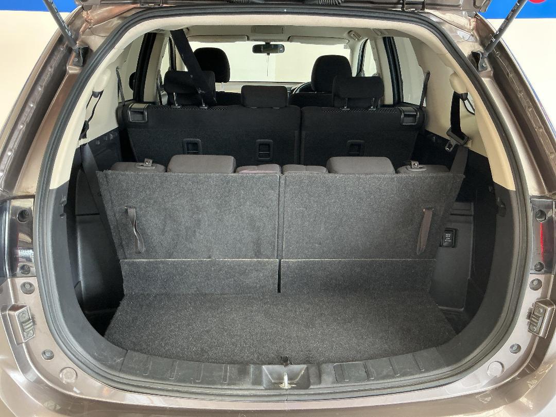 Photo '14' of Mitsubishi Outlander Photo '14' of Mitsubishi Outlander