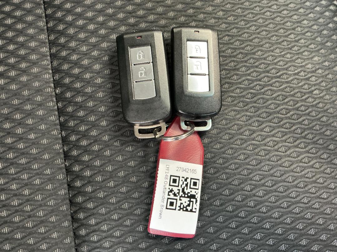 Photo '22' of Mitsubishi Outlander Photo '22' of Mitsubishi Outlander