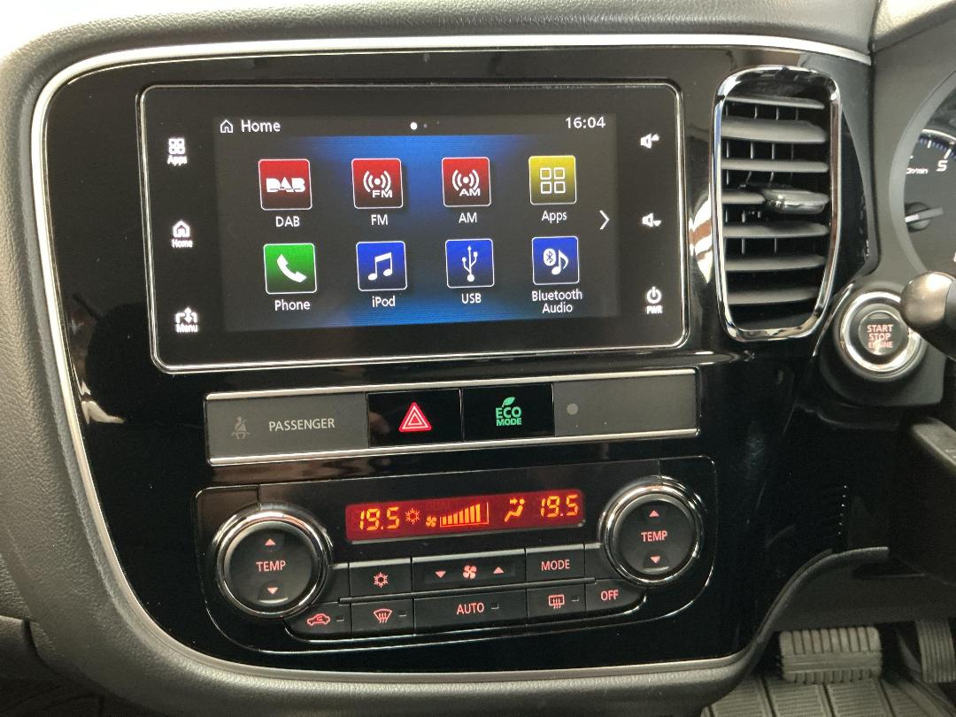 Photo '18' of Mitsubishi Outlander Photo '18' of Mitsubishi Outlander