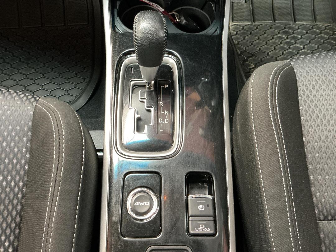 Photo '23' of Mitsubishi Outlander Photo '23' of Mitsubishi Outlander