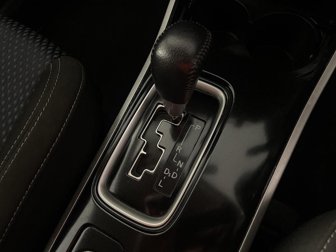 Photo '32' of Mitsubishi Outlander Photo '32' of Mitsubishi Outlander