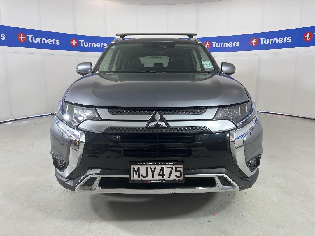 Photo '2' of Mitsubishi Outlander Photo '2' of Mitsubishi Outlander