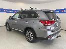 Thumbnail '5' of Mitsubishi Outlander