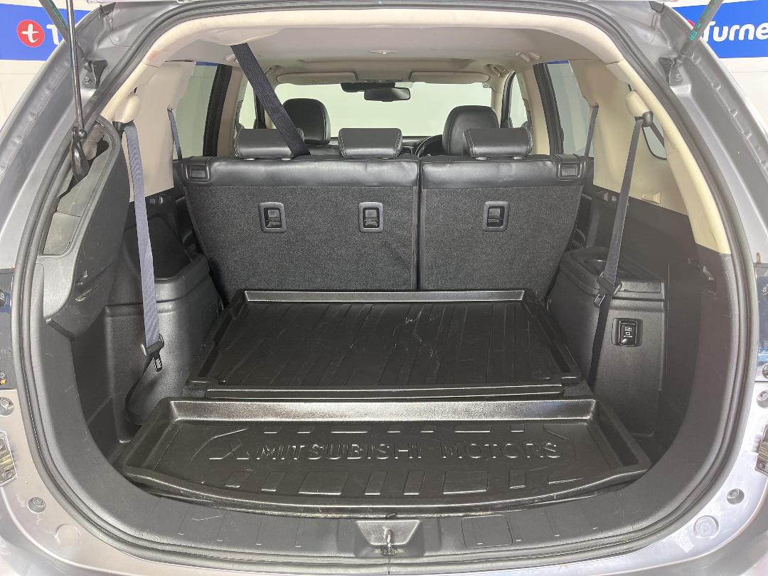 Photo '14' of Mitsubishi Outlander Photo '14' of Mitsubishi Outlander