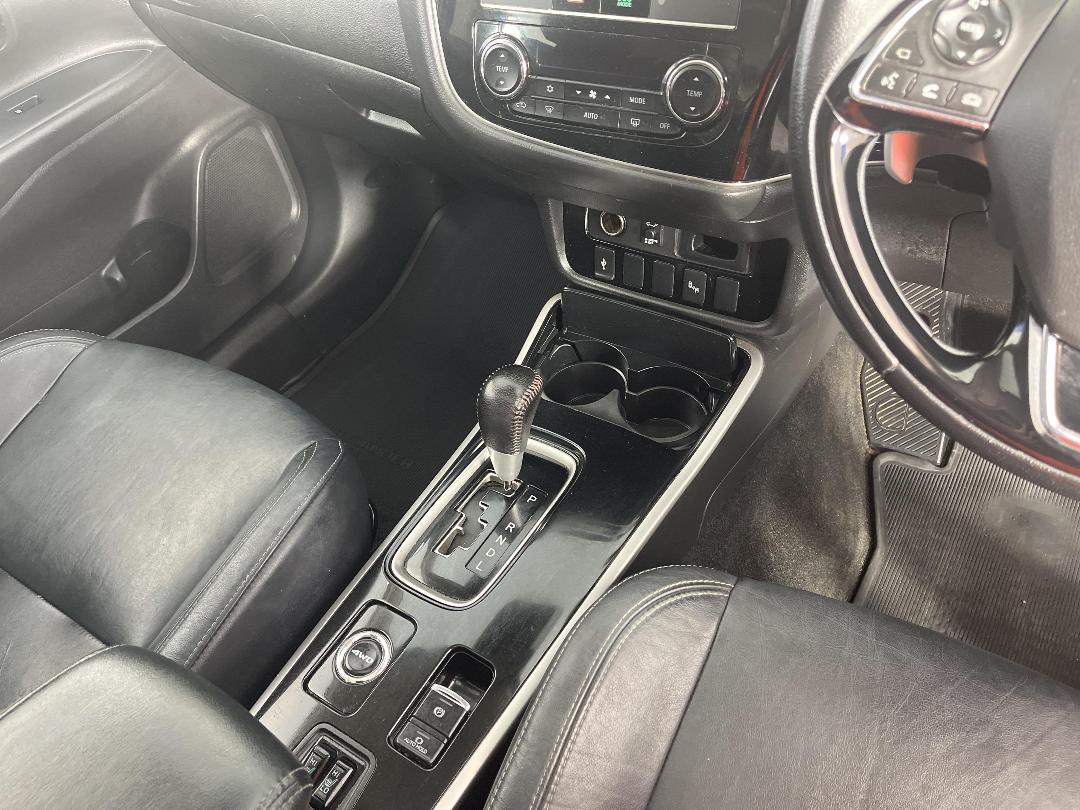 Photo '18' of Mitsubishi Outlander Photo '18' of Mitsubishi Outlander