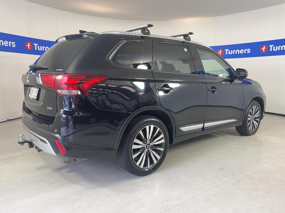 Photo '7' of Mitsubishi Outlander