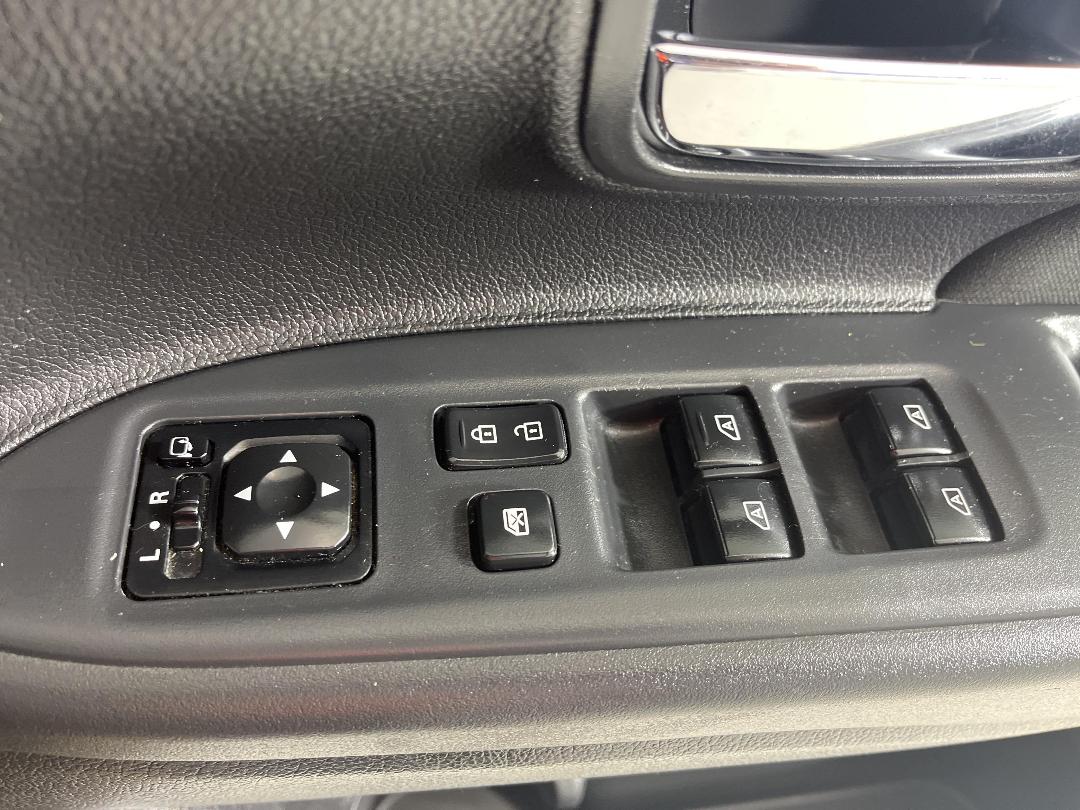 Photo '26' of Mitsubishi Outlander