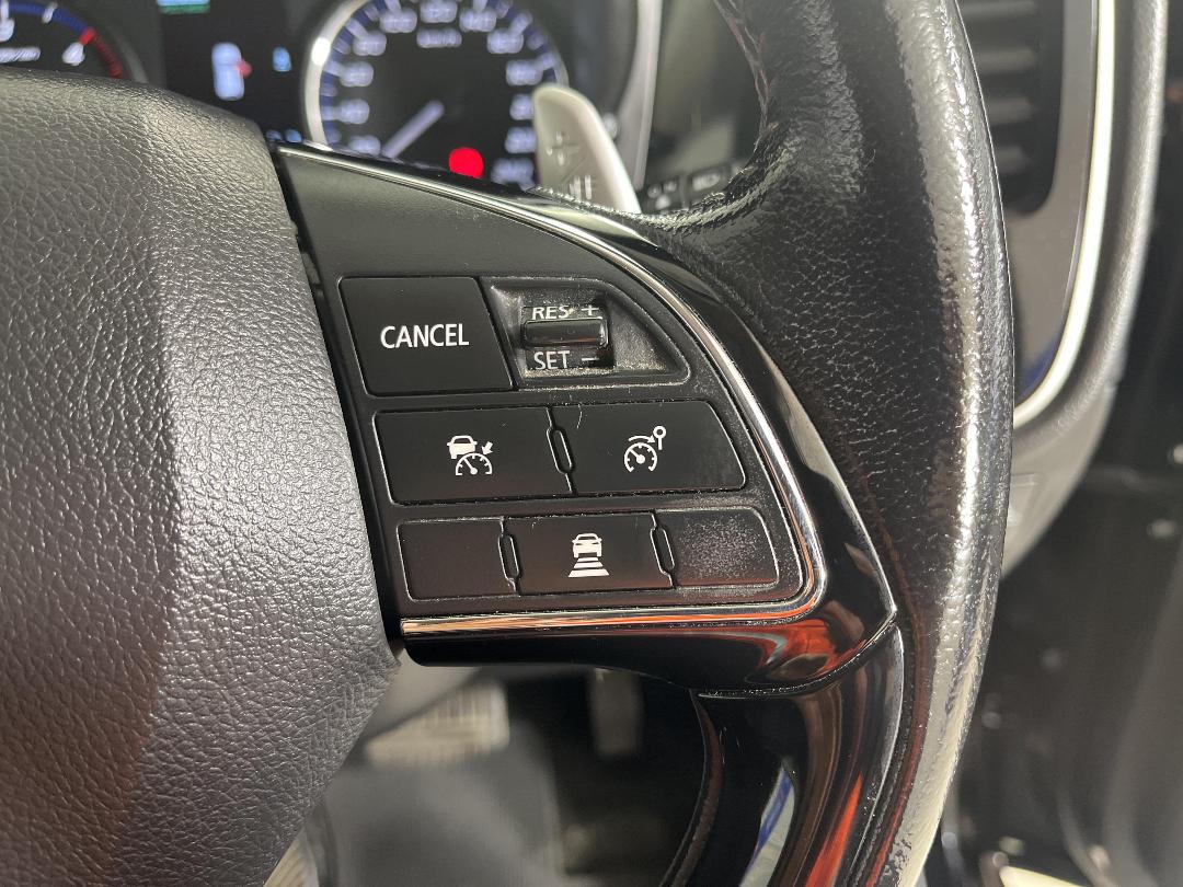 Photo '25' of Mitsubishi Outlander