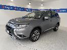 Thumbnail '4' of Mitsubishi Outlander