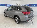 Thumbnail '5' of Mitsubishi Outlander